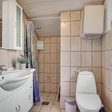 Prázdninový dům 2 Bedroom Gorgeous In *