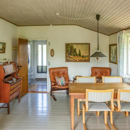 Ferienhaus 2 Bedroom Gorgeous In